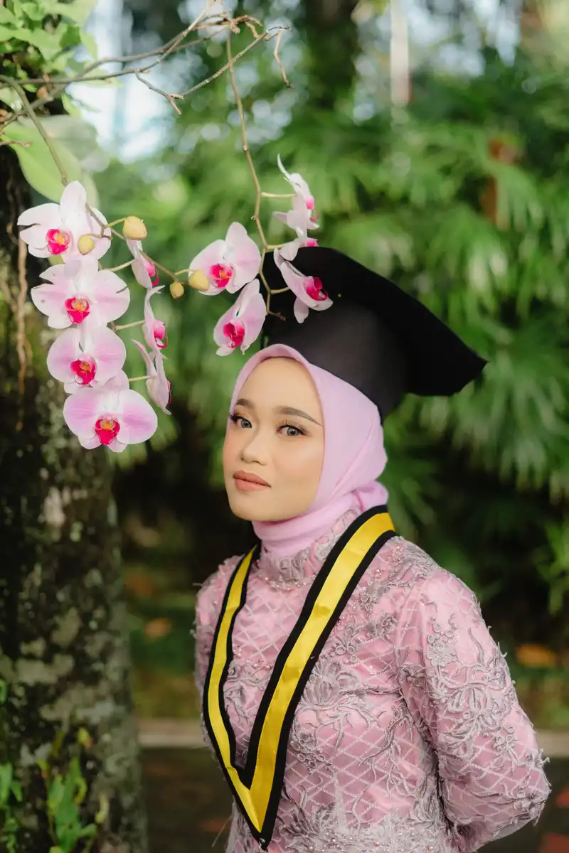 Gambar wisuda Milla