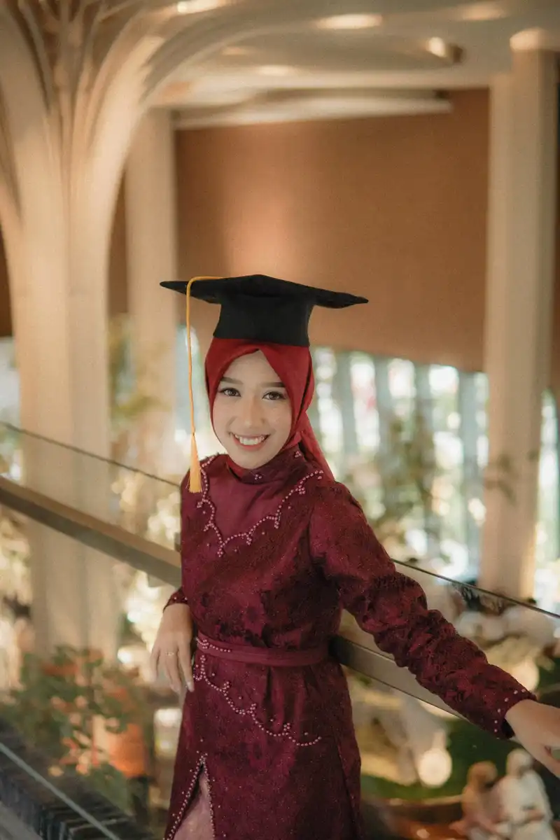 Gambar wisuda Nadia